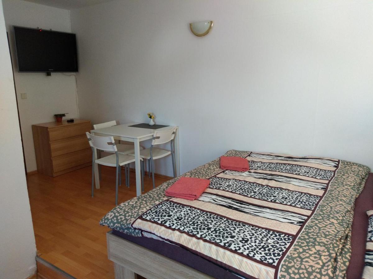 Apartments U Cara Ceske Budejovice Eksteriør billede