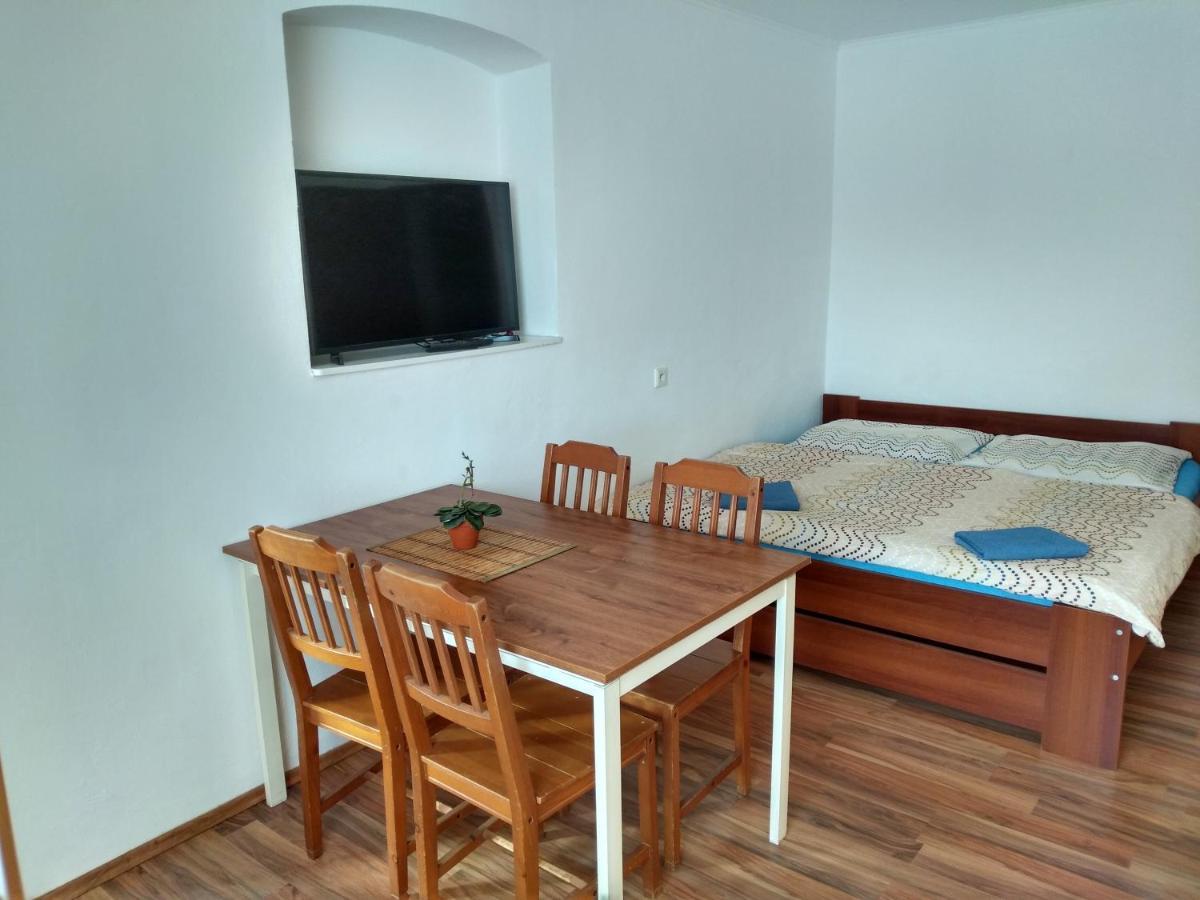 Apartments U Cara Ceske Budejovice Eksteriør billede